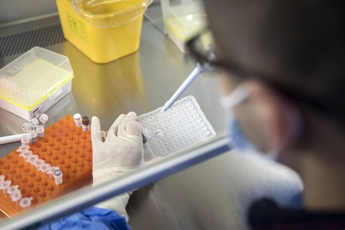 Hengrui Pharma Seeks Up to $1.3 Billion in Hong Kong Listing