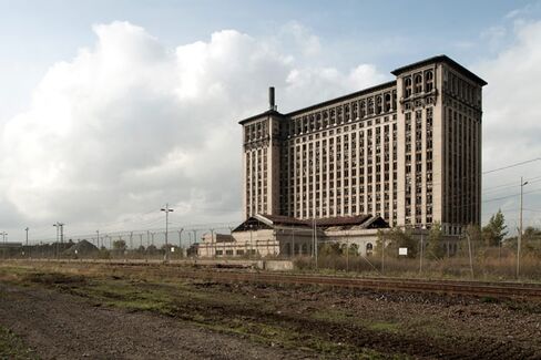A Ticklish Challenge: Selling Detroit After Bankruptcy