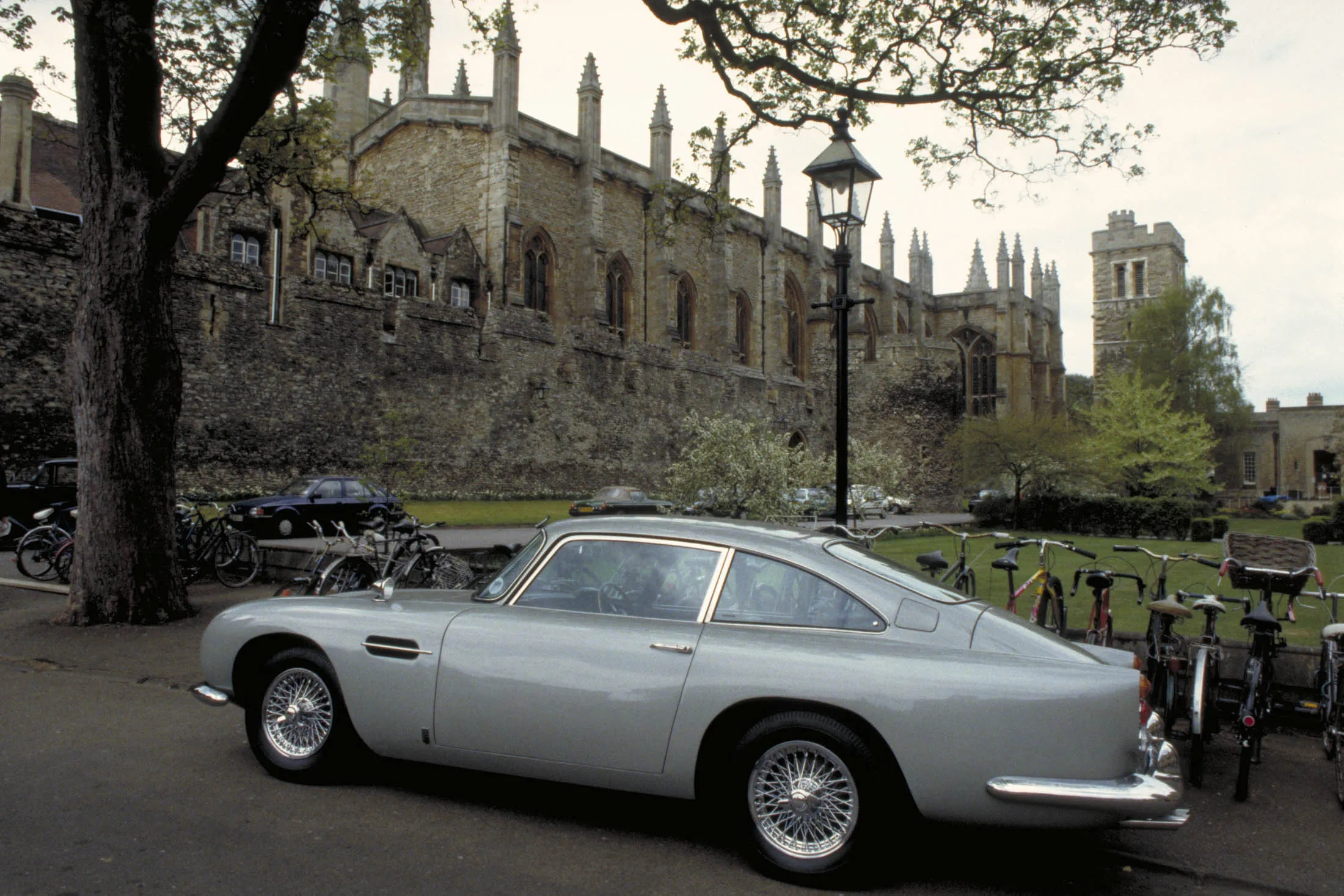 James Bond's Aston Martin DB5 Is Going Back Into Production