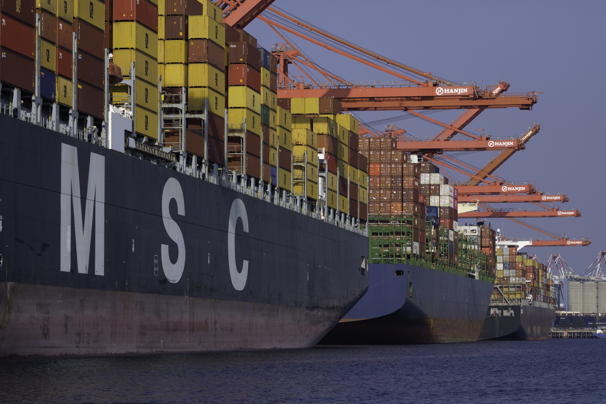 LA Port Chief Sees Strong Consumer Spend, No Recession in 2023 - Bloomberg