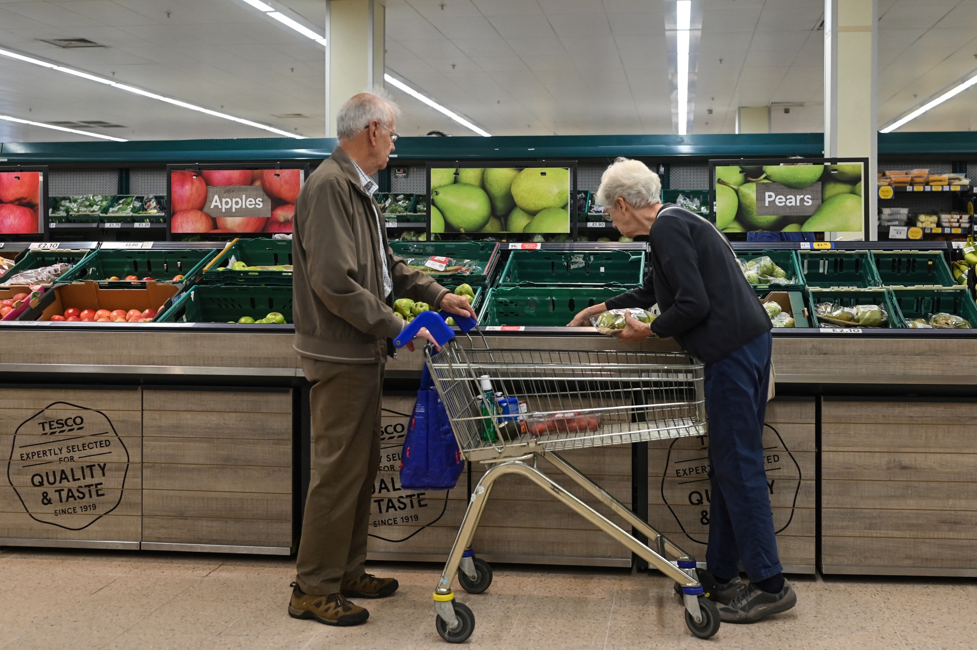 Tesco shares rally after raising full-year profit guidance