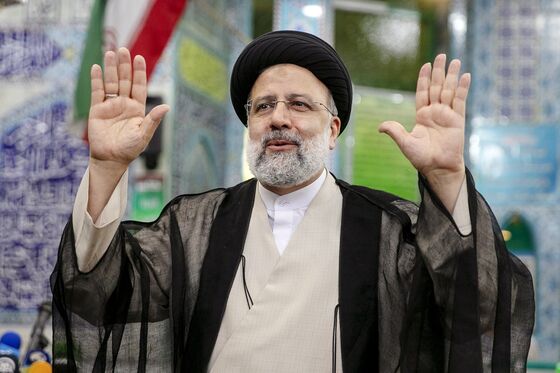 Iran’s Raisi Starts Presidency as New Crisis Grips Persian Gulf