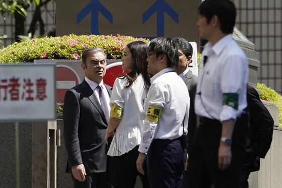 Proving Conspiracy Is Carlos Ghosn’s Court Tactic a Year After Arrest