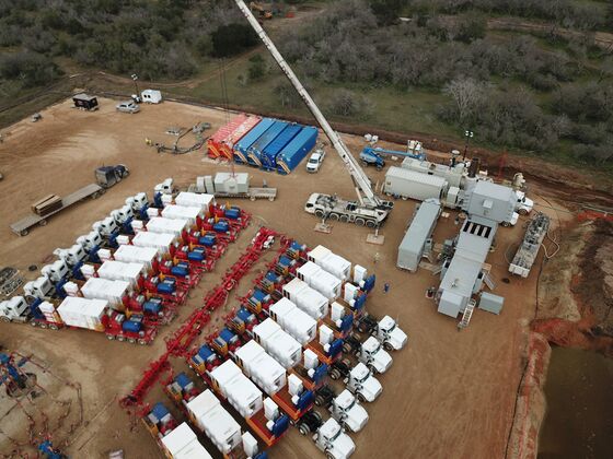Frackers Go Electric as Negative Gas Prices Spur Switch