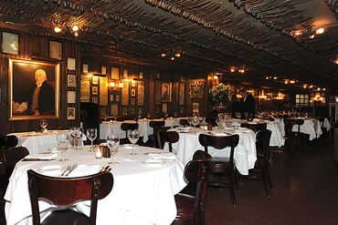 Billionaire Tilman Fertitta Buys NYC’s Keens Steakhouse in $30 Million Deal