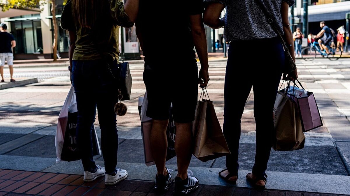 Consumer Confidence Falls on Bigger Job, Income Concerns