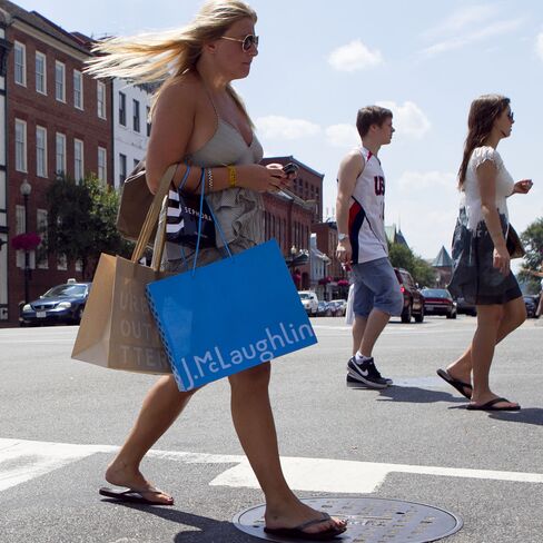 U.S. Consumer Spending, Incomes Unexpectedly Stagnate