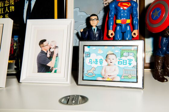 A Chinese Dating App for Gay Men Is Helping Them Have Kids, Too