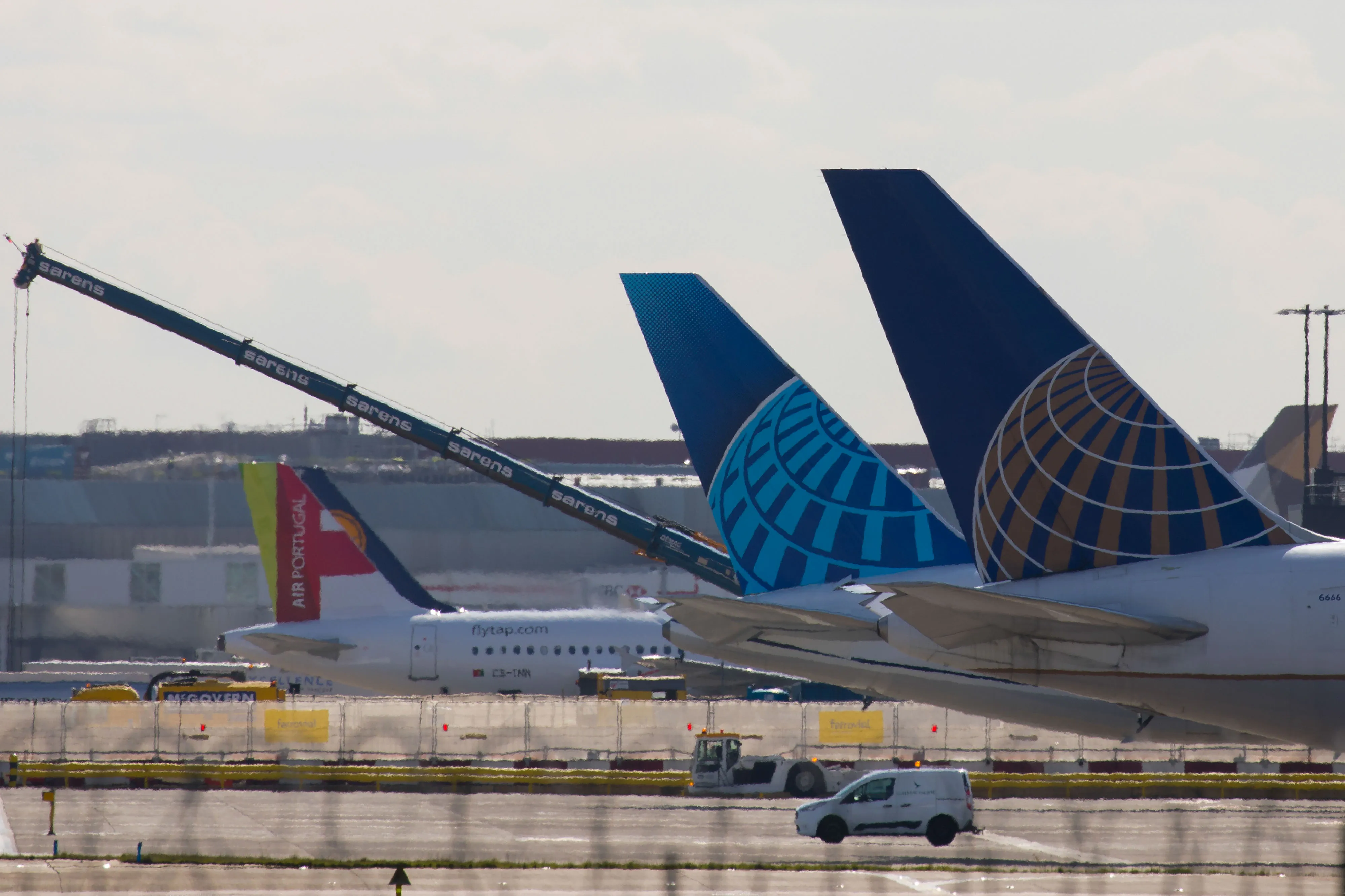 Airlines Slash Flights Across Globe as Demand Disintegrates