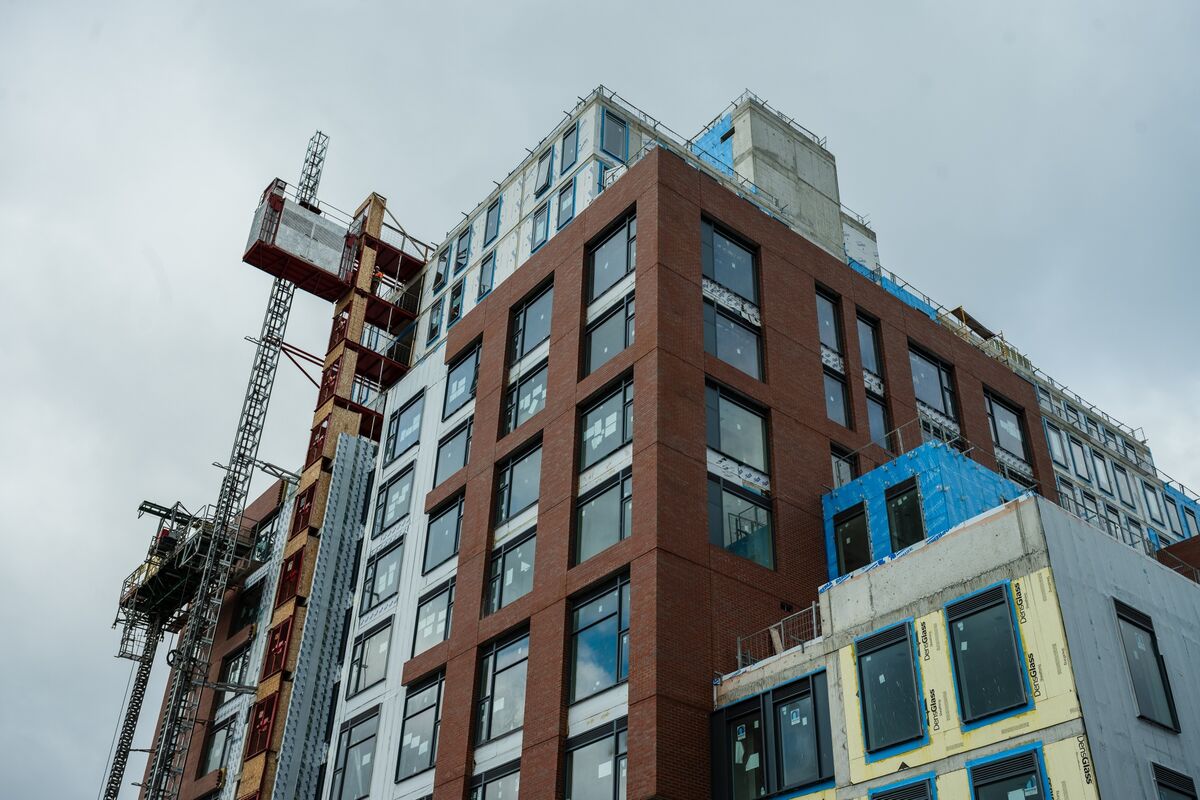 bloomberg.com - Ari Altstedter - Toronto Housing Market Ended 2025 With Declines in Prices, Sales