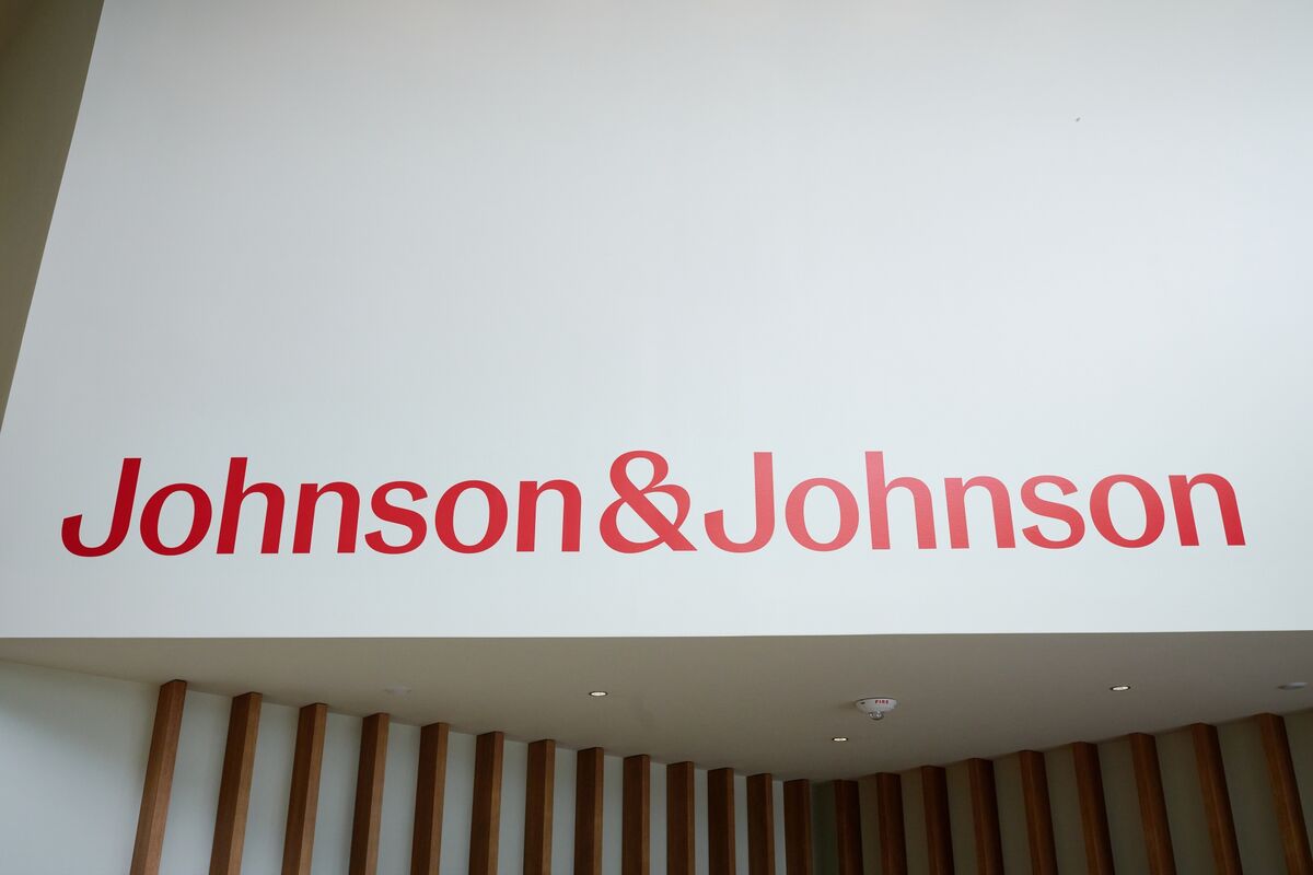 J&J Lifts Earnings Outlook After Jump in Quarterly Drug Sales