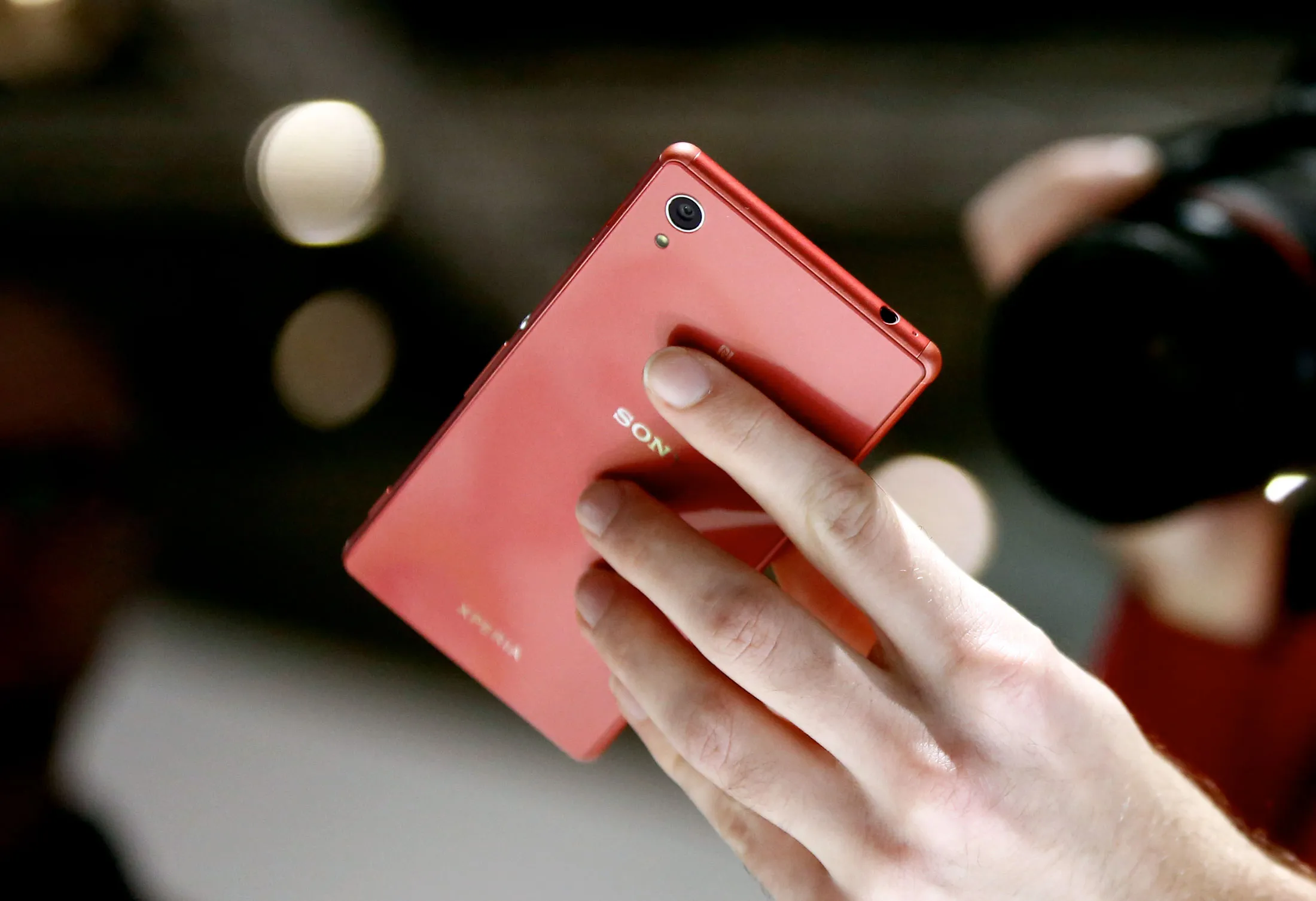 Chief Executive Officer Kazuo Hirai is focusing on image sensors, games and entertainment to revive growth at Sony, which is projecting its first annual profit in three years.
