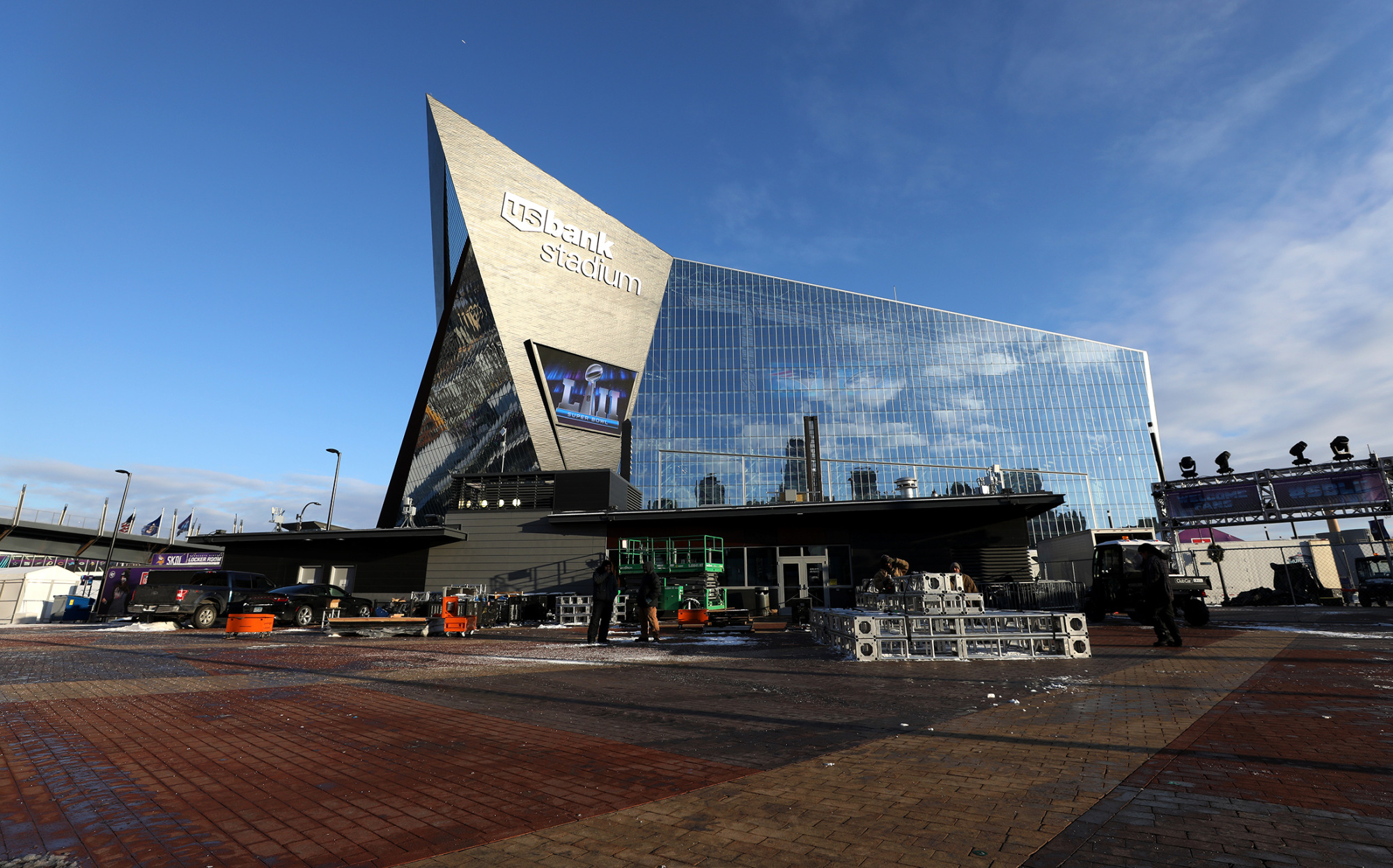 US bank stadium in minneapolis prepares to host super bowl LII