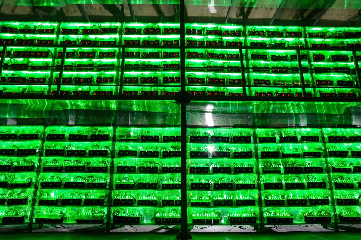 ビットコイン上昇、昨年11月以来の高値－CMEでオプション取引開始