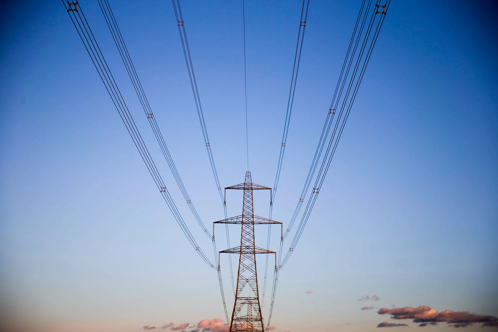 Power transmission lines&nbsp;near a SSE power station in Ferrybridge, UK.
