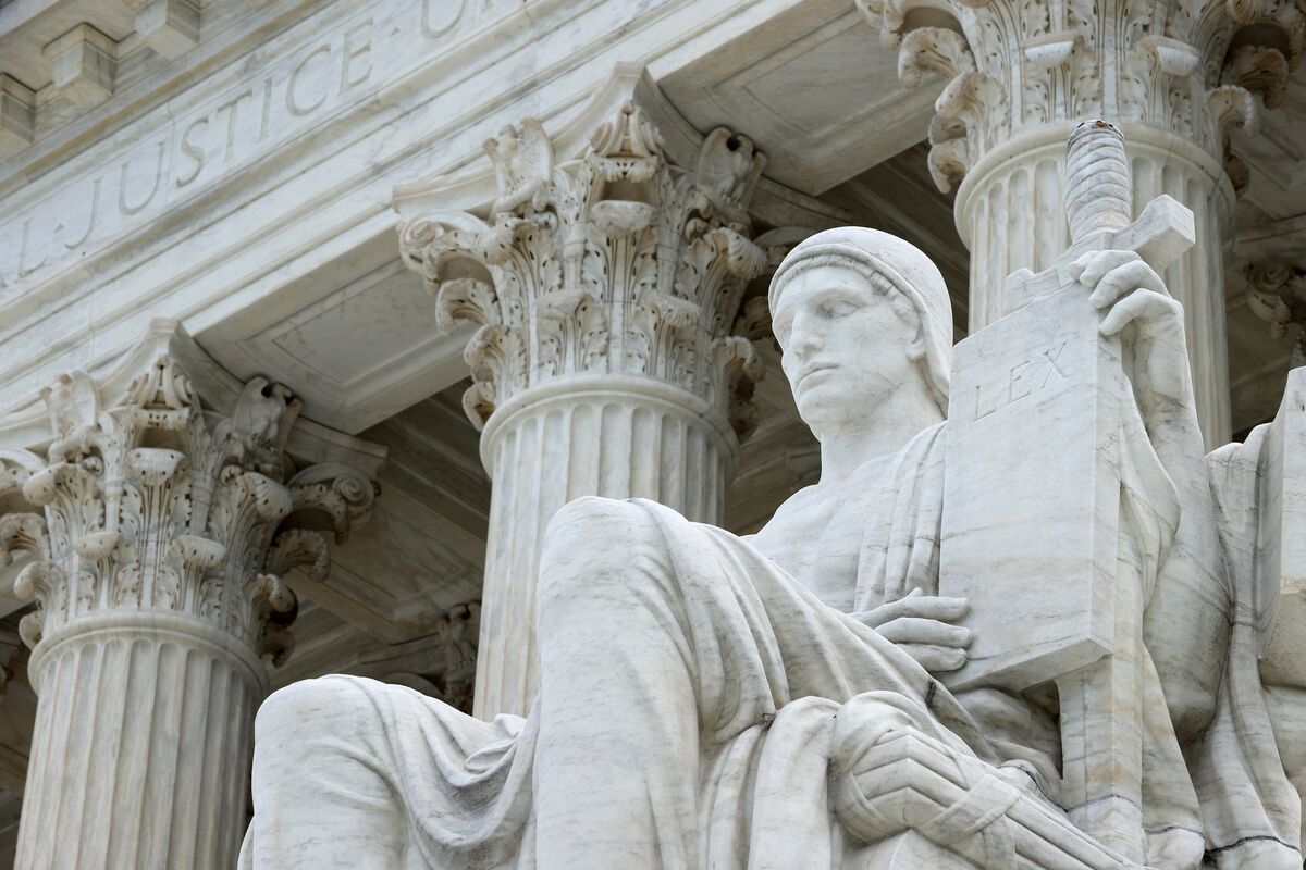 🟪"Corte Suprema: Un Verdicto Neutro che Sorprende Conservatori e Liberali"
