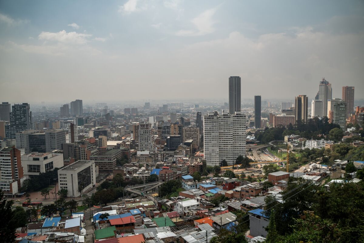 Mexico Fintech Kapital Gets First Approval for Colombian Bank