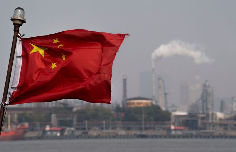 China Is Set to Eclipse America as World’s Biggest Oil Refiner