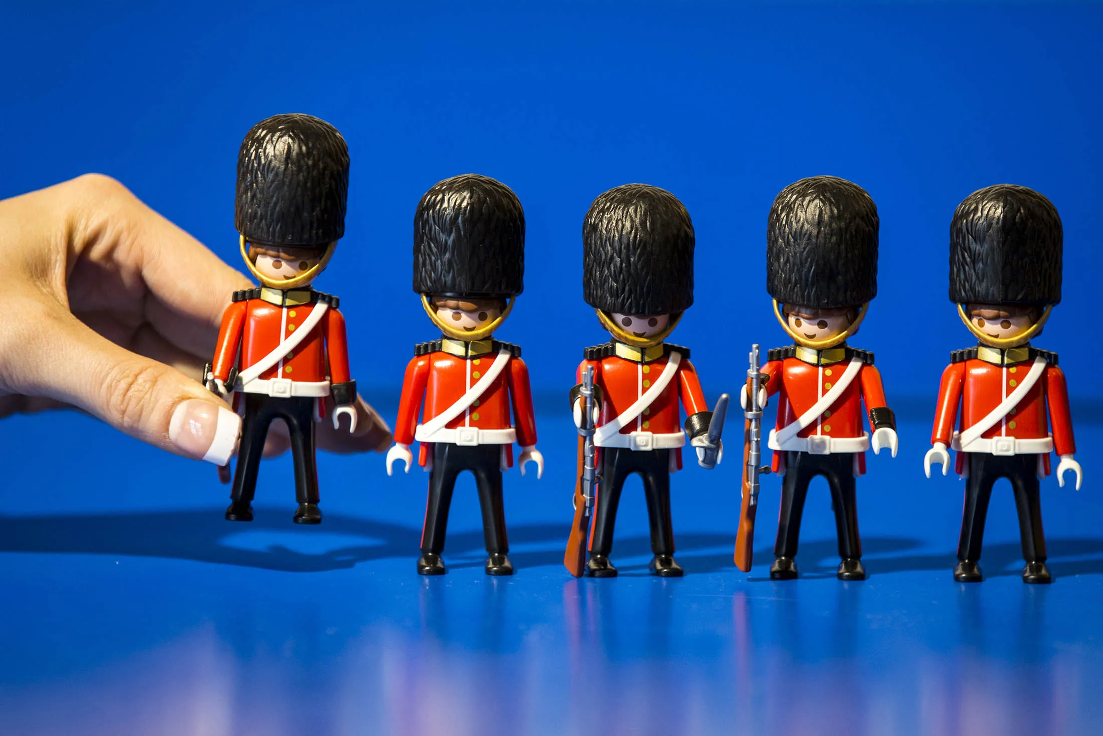 1475804662_hamleys toy lede