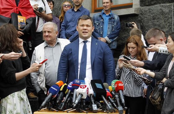 Ukraine's New President Raises Eyebrows as He Picks Top Staff