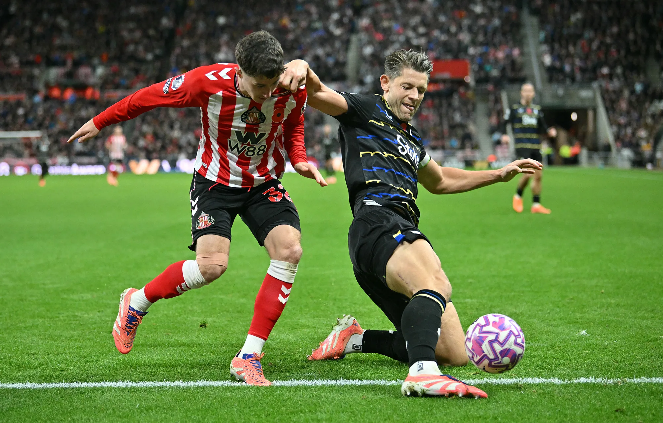 English Premier League teams Sunderland and Everton in a November match.