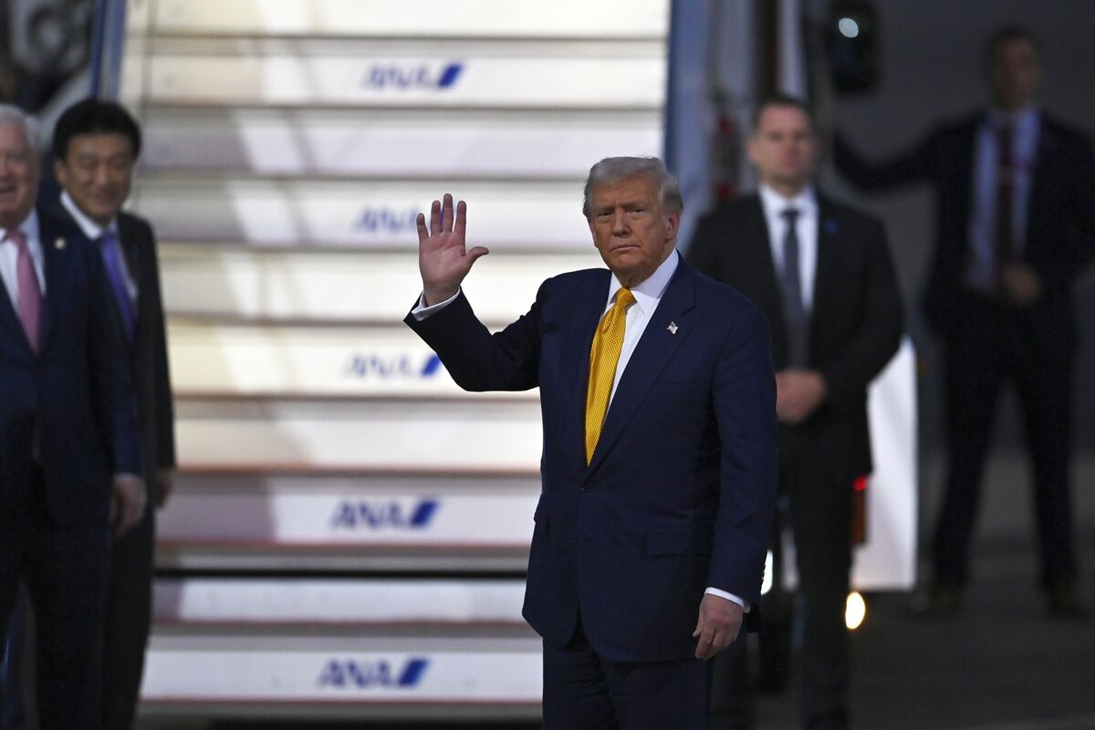 ブルームバーグのニュース記事「トランプ大統領訪日で債券市場に緊張感、防衛費拡大への圧力を警戒」の画像