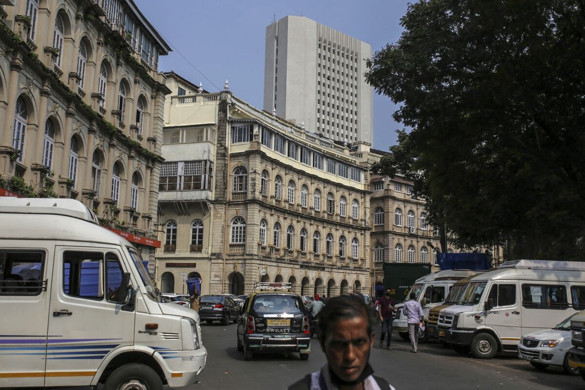 India’s Central Bank Likely to Hold Rates as Inflation Persists