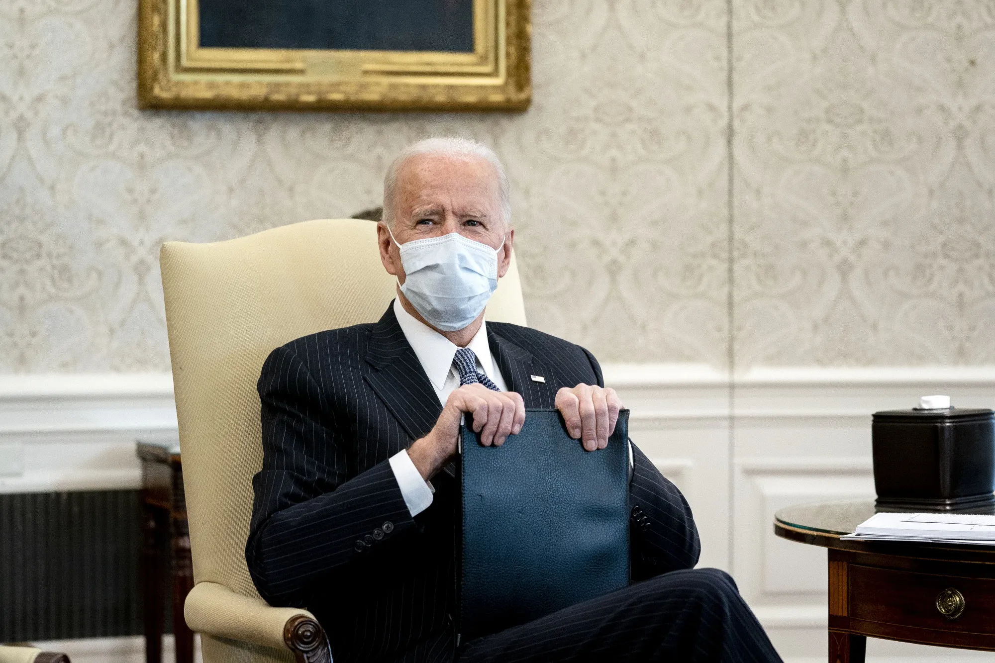 1400ドル給付、公約破り避けたいバイデン氏の譲れない一線－関係者 - Bloomberg