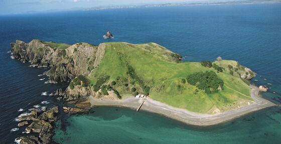 Eight Private Islands for Sale Perfect for Long-Term Getaways