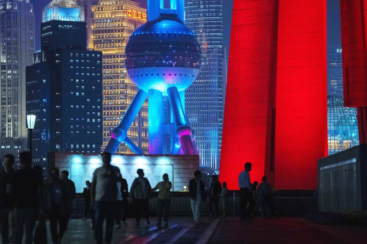 First-Quarter China GDP Surpasses Estimates with 5.3% Growth: Latest Updates