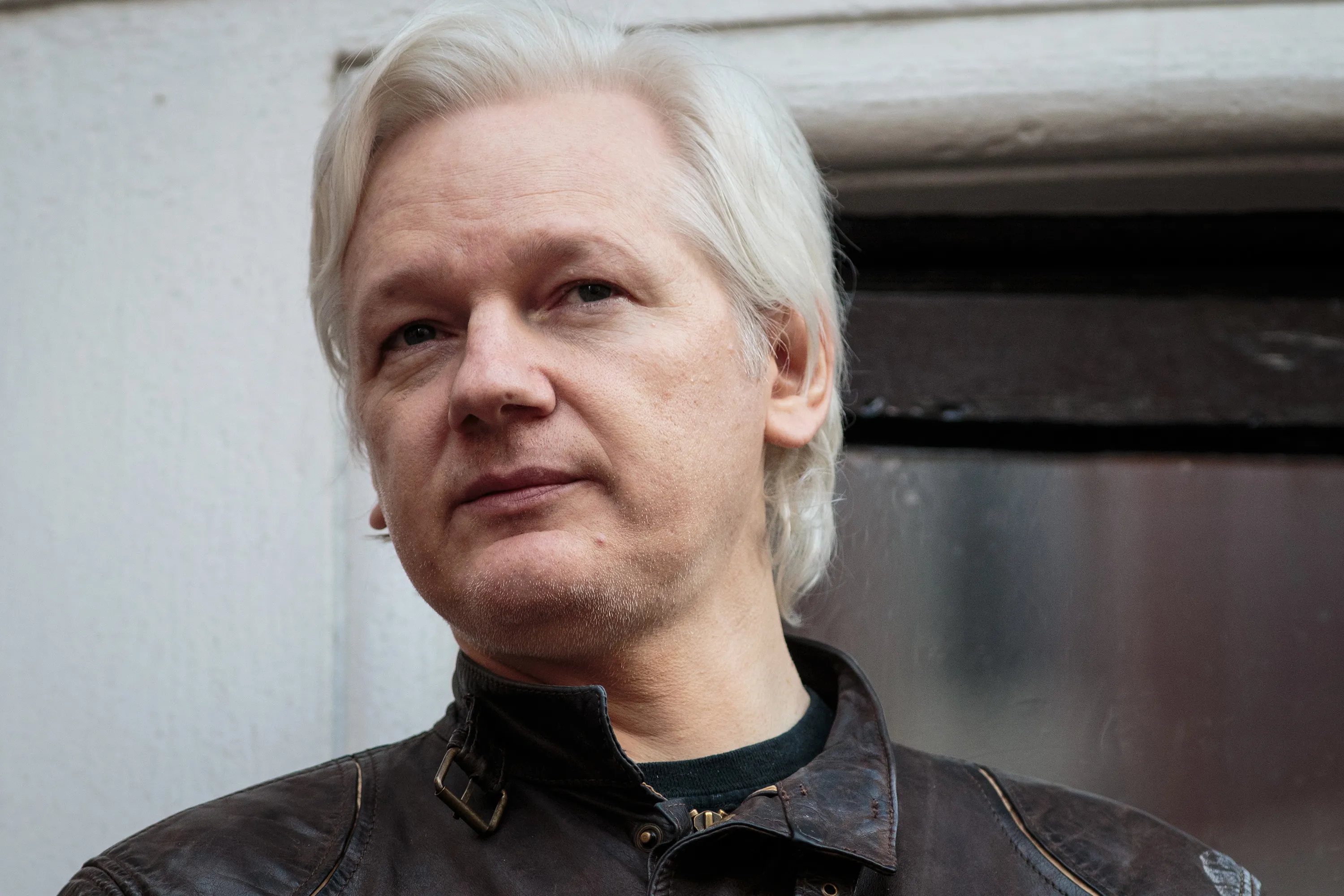 Julian Assange speaks to the media from the balcony of the Embassy Of Ecuador in London, England,&nbsp;on May 19, 2017.