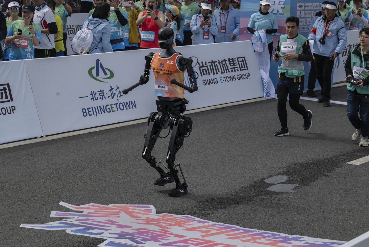 China’s Robot Craze Has Found Its Purpose