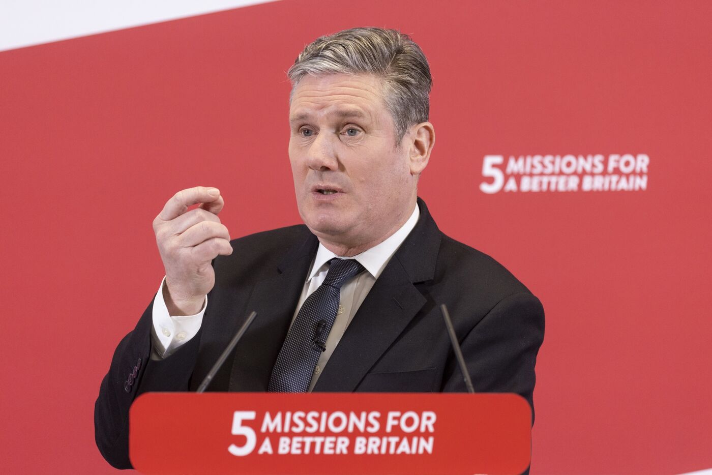 Starmer Says Reform Plan Is Blair’s Labour ‘on Steroids’ - Bloomberg