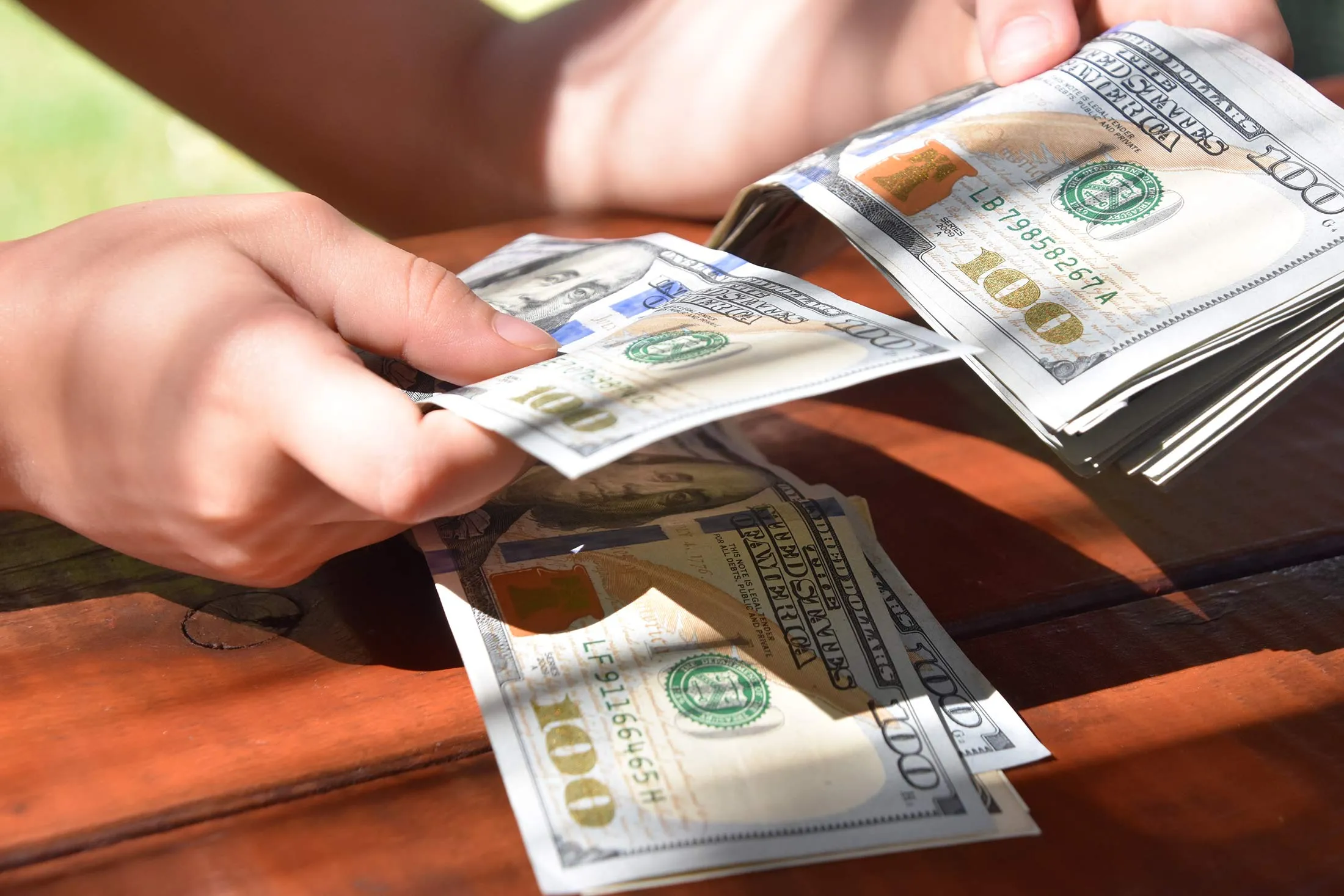 Bloomberg american currencies discount