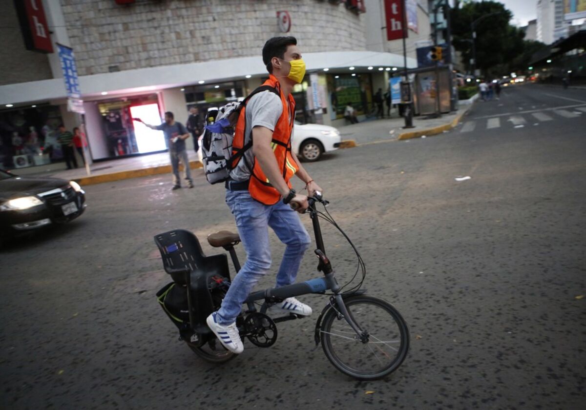 bicycle volunteer work