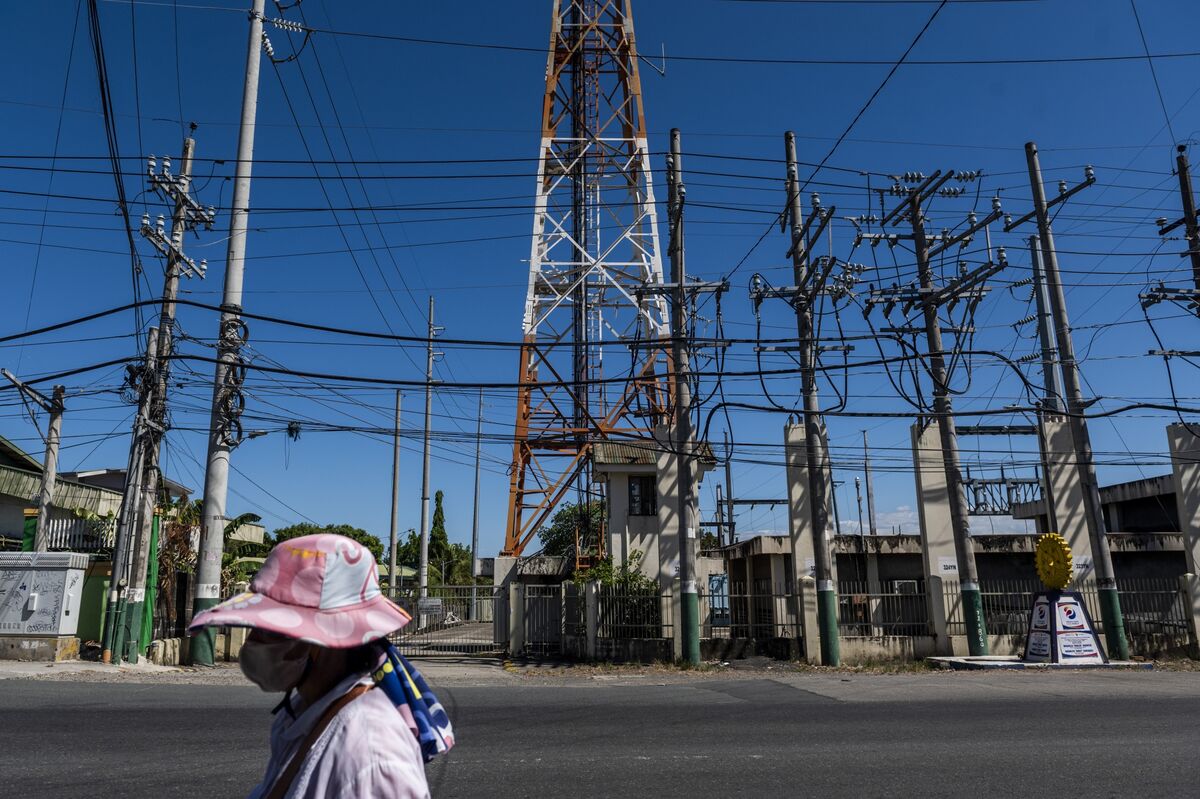 bloomberg.com - Ditas B Lopez - Top Philippine Power Retailer to Refund $156 Million to Clients