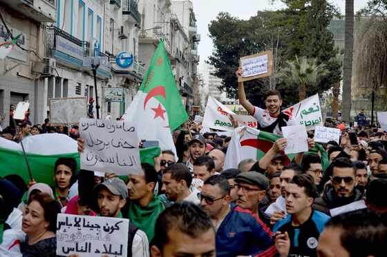 Algeria's Bouteflika Bows to Protesters in Ruling Out Fifth Term