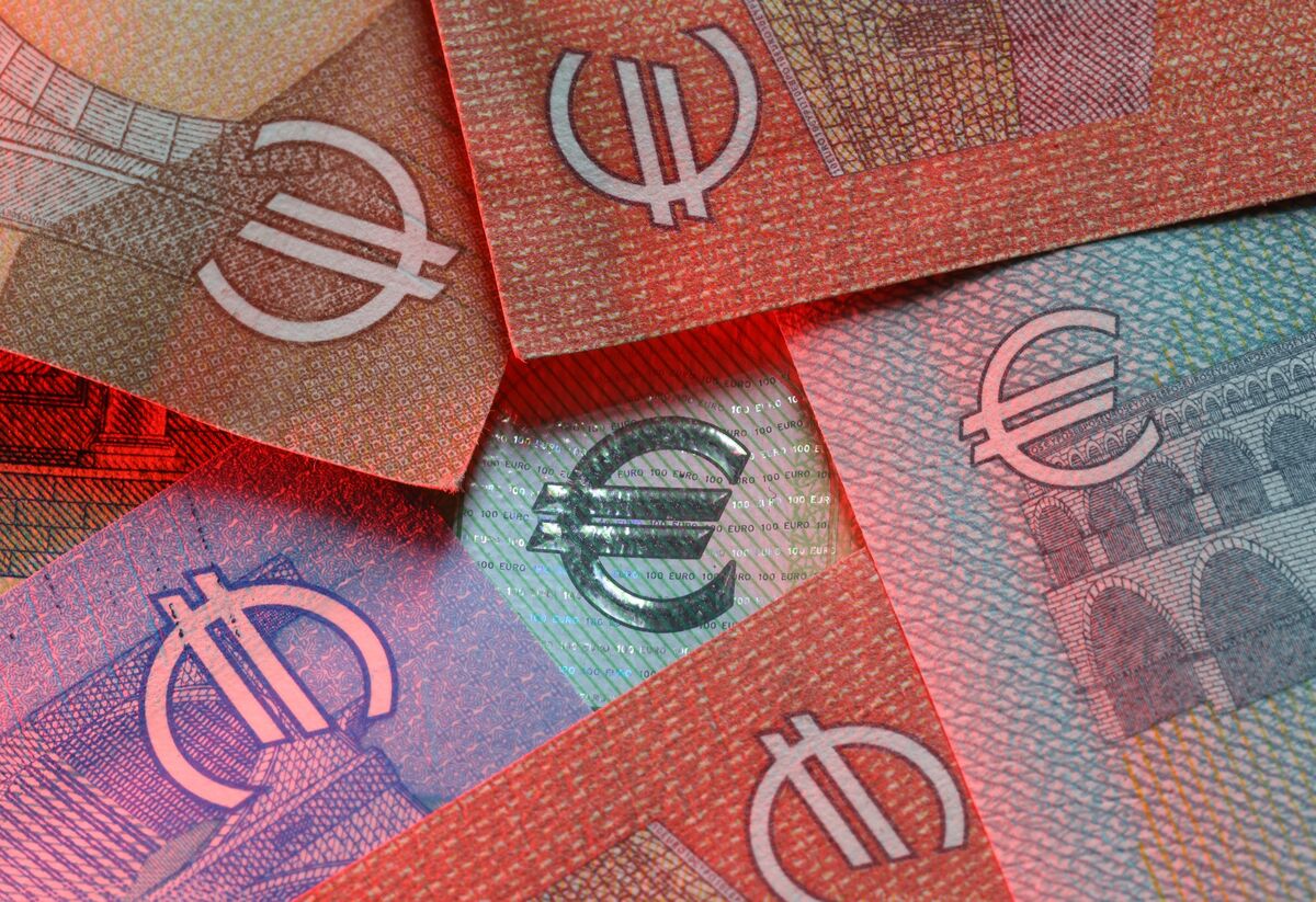 Euro Pain From Trump Limited by US Asset Exposure, Deutsche Says - Bloomberg.com