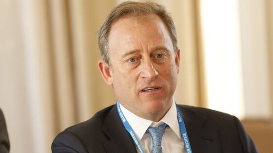 Apollo Fundraising Unfazed While Profit Jumps Amid Black’s Exit
