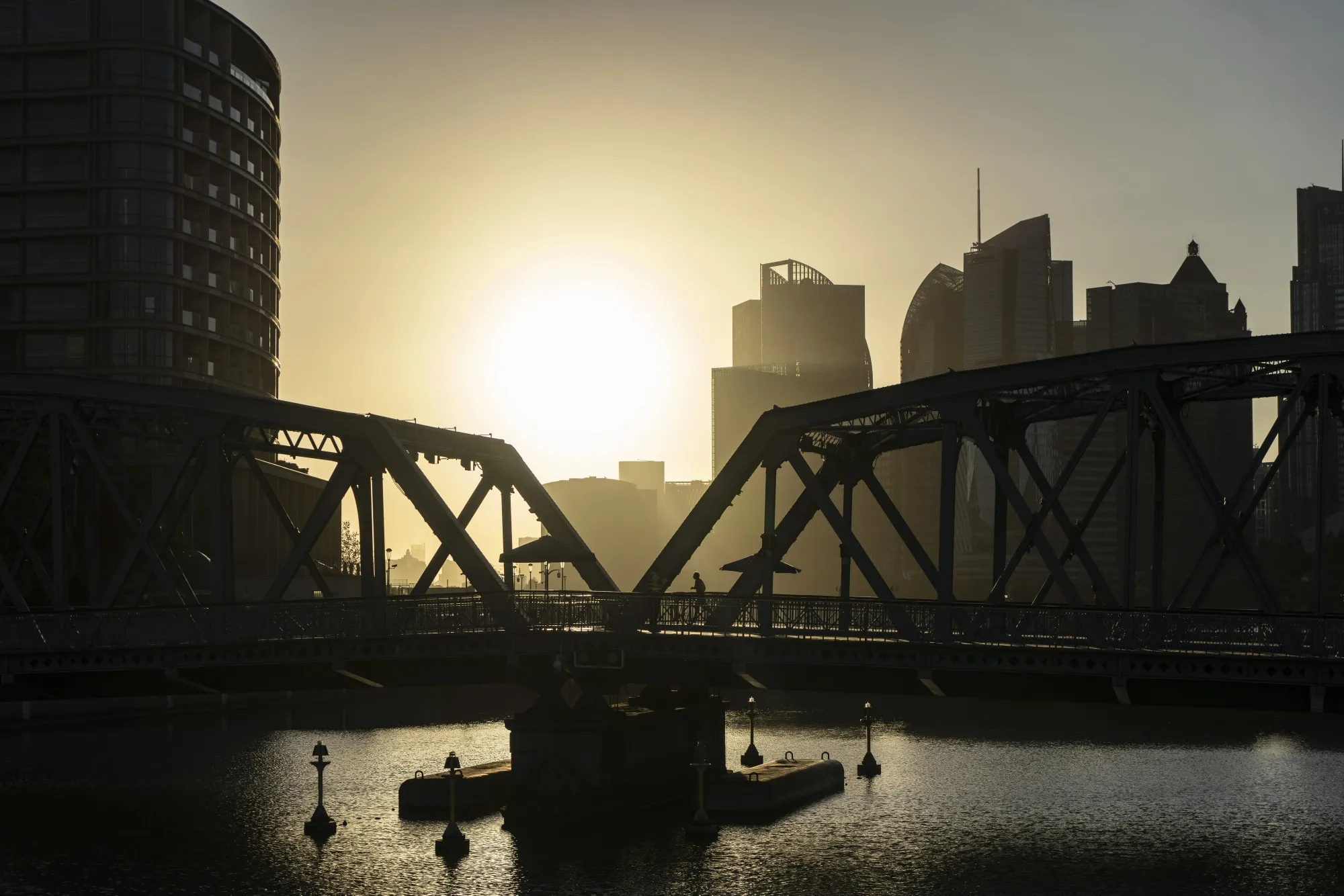 Xi Jinping’s vision of a modern financial system with “Chinese characteristics” increasingly means that hopes of Shanghai one day rivaling major financial centers like New York or London are drifting away.
