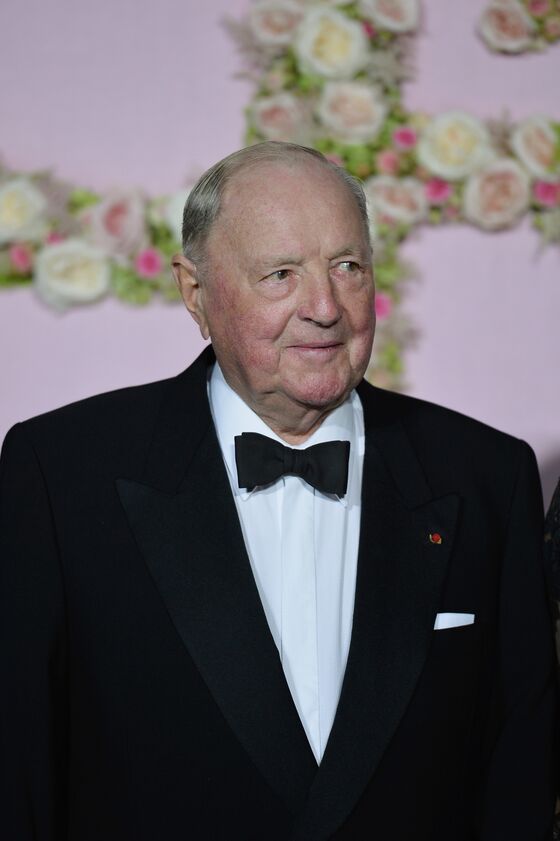 Billionaire Albert Frere Held Sway Through Dealmaking, Wealthy Friends