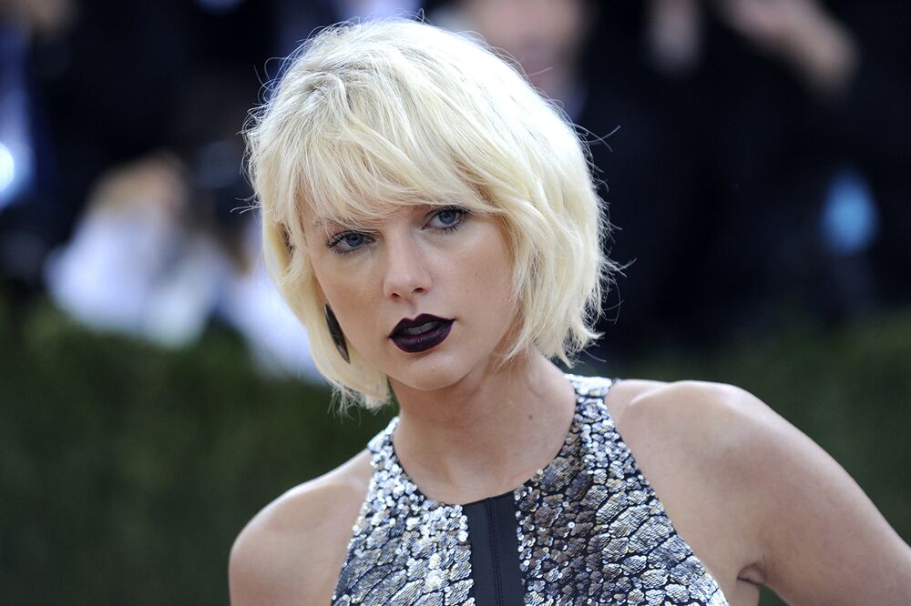 Taylor Swift Donating 1 Million To Louisiana Amid Flooding Bloomberg