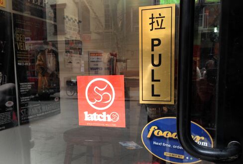 Breastfeeding-Friendly Restaurants Get Ratings for New York Moms
