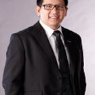 Headshot of Ekniti Nitithanprapas
