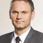 Headshot of Dr Oliver Blume