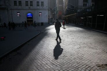 Stocks Rise, Oil Falls As Traders Gauge Truce Odds