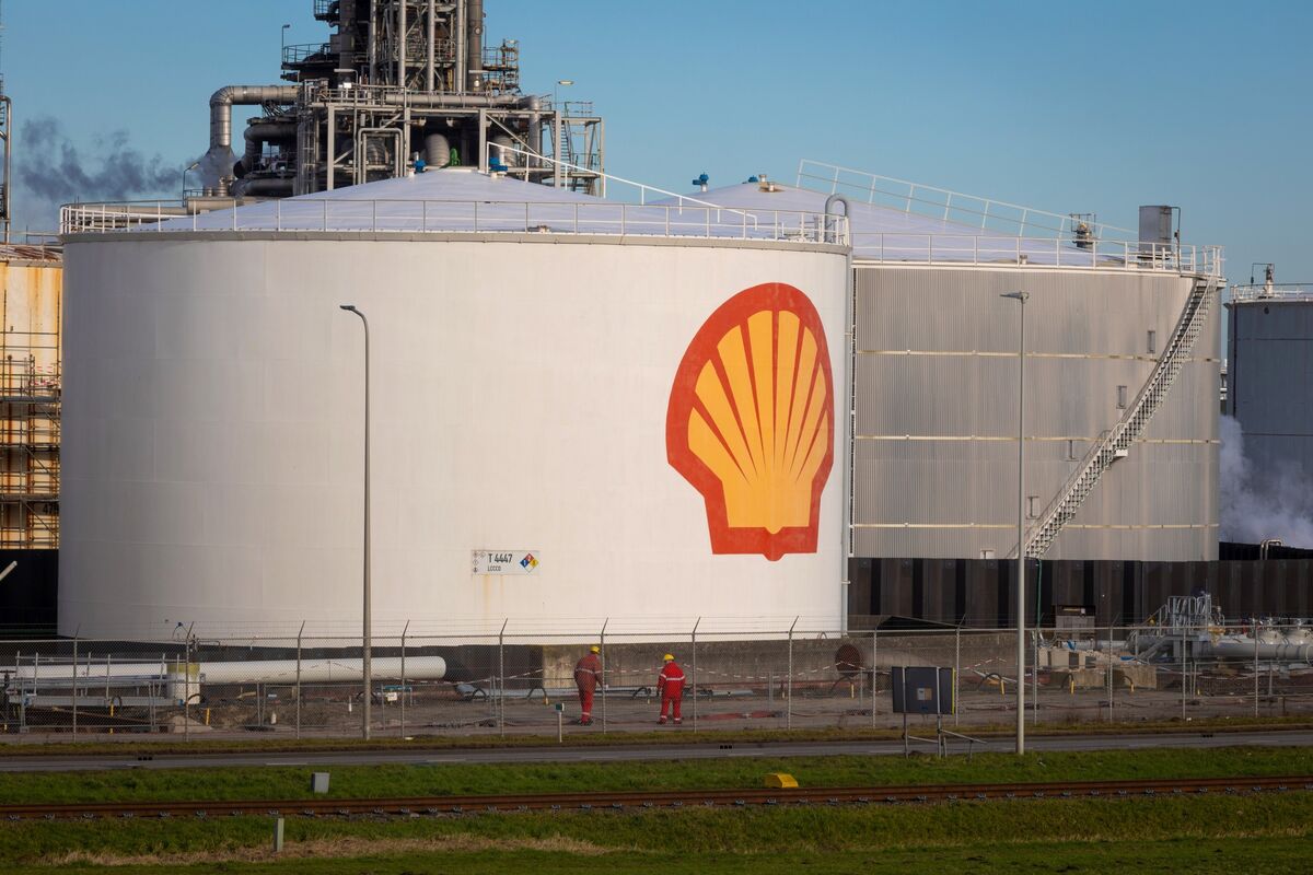 🟪"Ex dirigente di Shell denuncia la mancata erogazione di un bonus da 29 milioni di dollari"