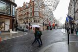 British Retail Sales Fall More Than Expected After Queen's Death