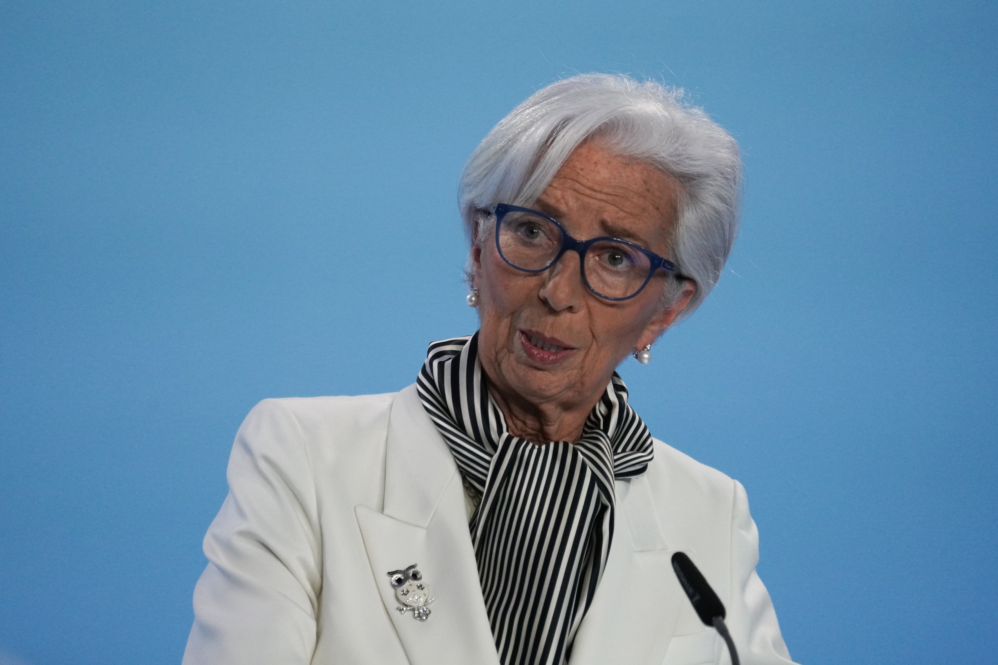 ECB President Lagarde Says Wage Data Important To Interest Rate Path    1x 1 