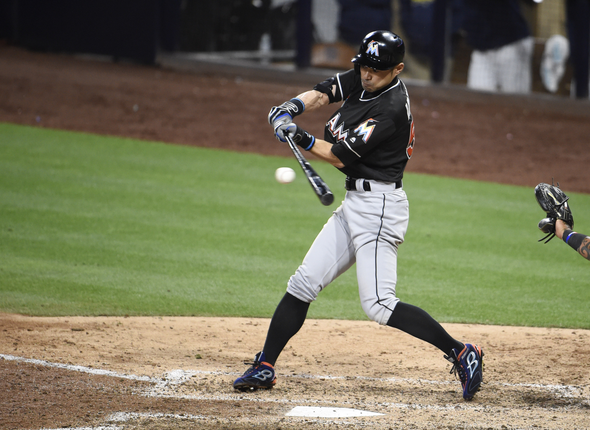 マリナーズ・イチロー選手、日米通算3000安打達成 - 日本人選手